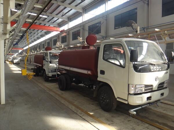 灑水車烤漆流水線車間自動(dòng)化設(shè)備