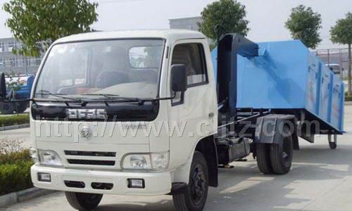 東風(fēng)小霸王拉臂式垃圾車