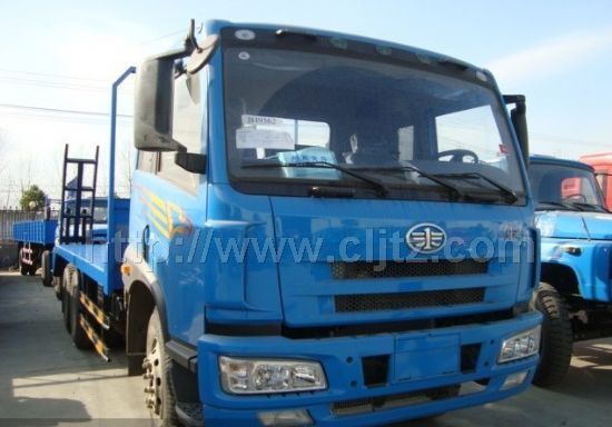 解放后八輪平板運(yùn)輸車