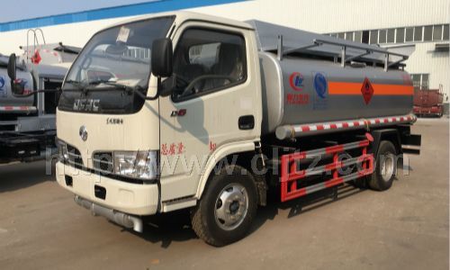 東風5立方加油車