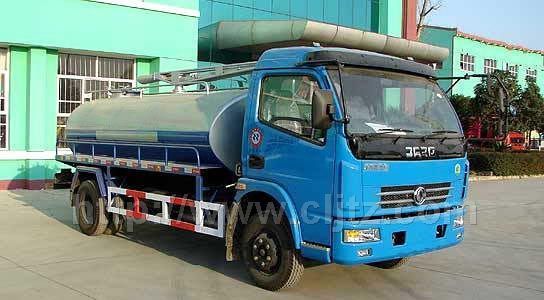 東風多利卡吸糞車